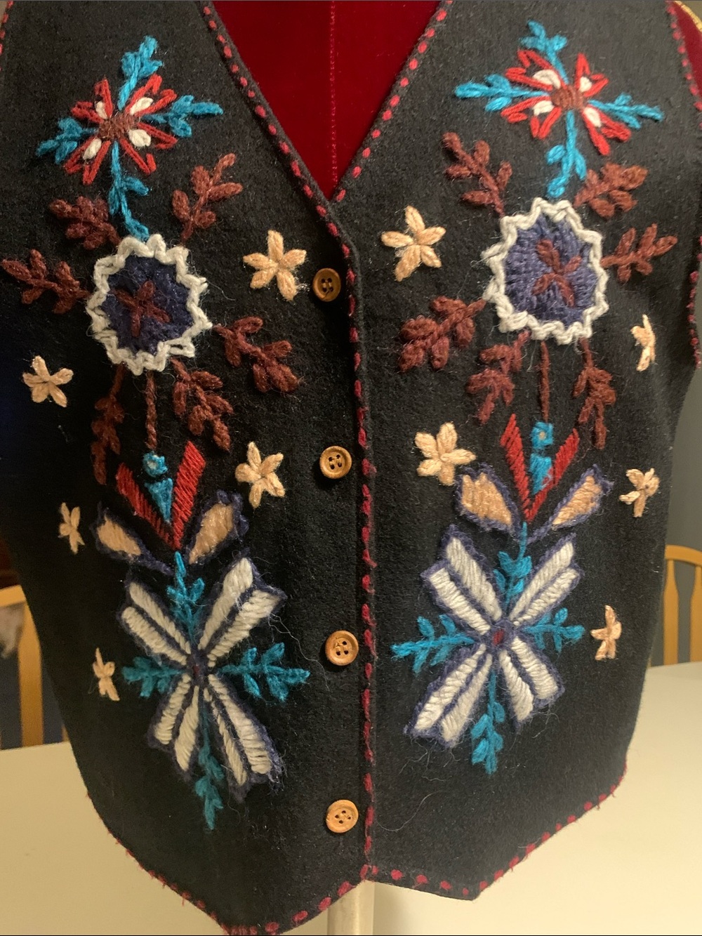 SGDN Vintage Embroidered Vest - Picture 4 of 8